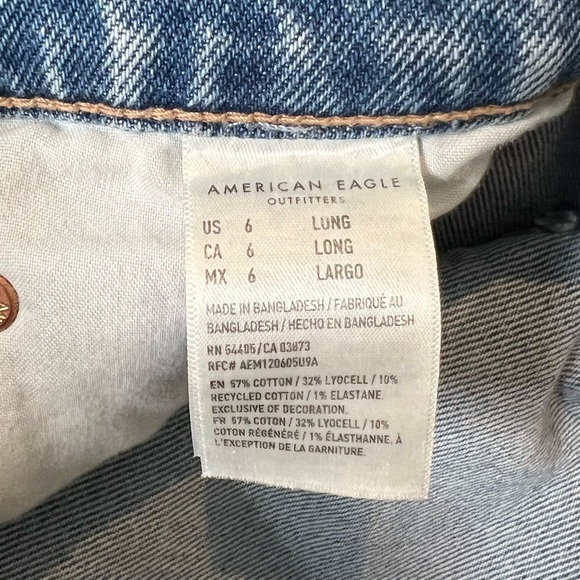 American Eagle 90s Skinny Light Wash Women’s Distressed Cutoff Jean Sz 6 Long - Picture 7 of 11